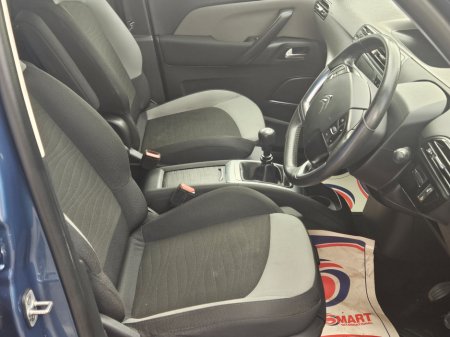 2015 Citroen C4 e-HDi 115 Airdream 6-speed manual VTR+ €8,950