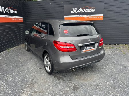 2013 Mercedes-Benz B Class B180 AUTO 5DR €10,895