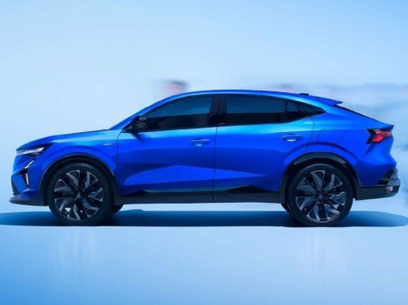 2026 Renault Rafale Atelier Alpine E-TECH Plug-in Hybrid 300 Auto *ORDER YOUR 261 TODAY* €65,070