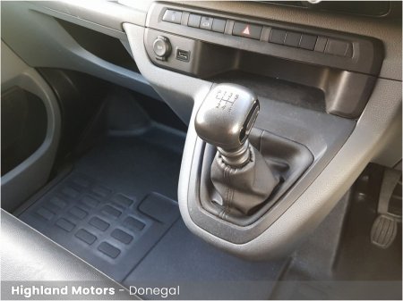 2021 Toyota Proace PROACE 2.0 (120BHP ) GX LWB 4DR €19,900 thumbnail