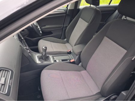 2014 Volkswagen Golf 1.6 TDI S BLUEMOTION 105PS 5DR €10,950 thumbnail