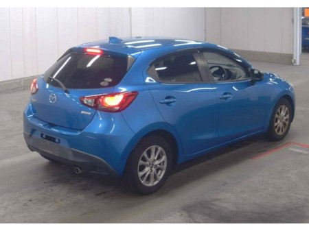 2016 Mazda Demio  €10,950 thumbnail