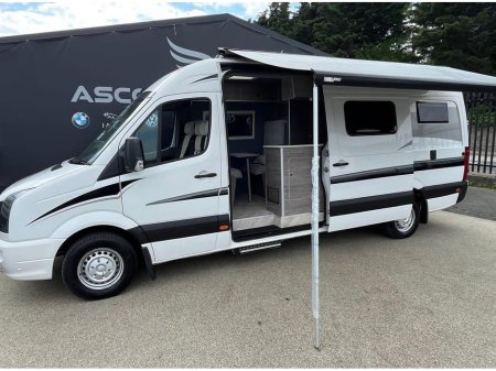 2016 Volkswagen Crafter CR35 TDI €46,950 thumbnail