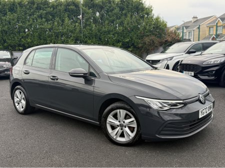 2022 Volkswagen Golf LIFE TDI €24,950