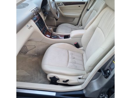 2006 Mercedes-Benz C Class C 180 Kompressor Classic A/T €3,450 thumbnail