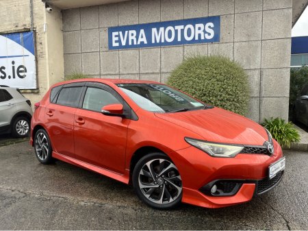 2017 Toyota Auris RS 1.8 PETROL MANUAL //REVERSE CAMERA//KEYLESS ENTRY//