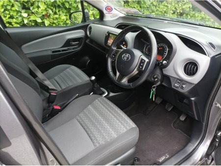 2016 Toyota Yaris 1.0 LUNA 4DR €9,995