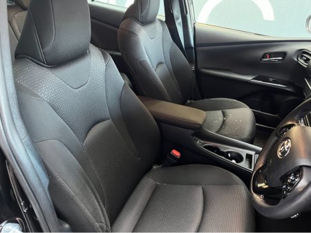 2022 Toyota Prius €20950 2022 TOYOTA PRIUS S 1.8 AUTOMATIC / REVERSE CAMERA / CRUISE CONTROL €20,950 thumbnail