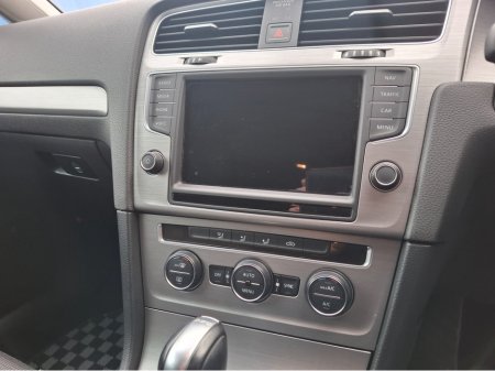 2016 Volkswagen Golf 1.2 AUTO €13,950 thumbnail