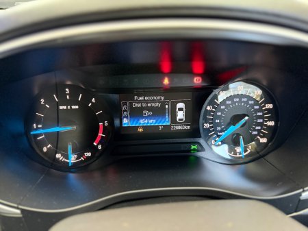 2020 Ford Mondeo 2.0TDCi 150PS Zetec Powershift €12,900 thumbnail