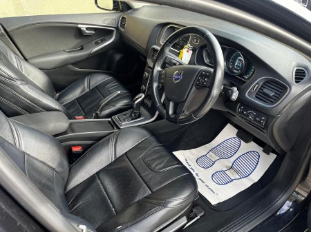 2015 Volvo V40 Volvo V40 T4 €11,900 thumbnail