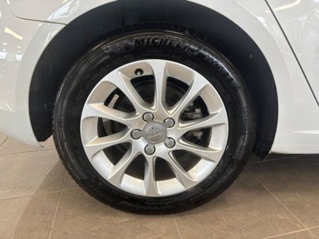 2016 Audi A3 1.4 TFSI 150BHP S TRONIC SE €14,450 thumbnail