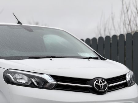 2020 Toyota Proace ONLY 98400 KMS! 2020 TOYOTA PROACE