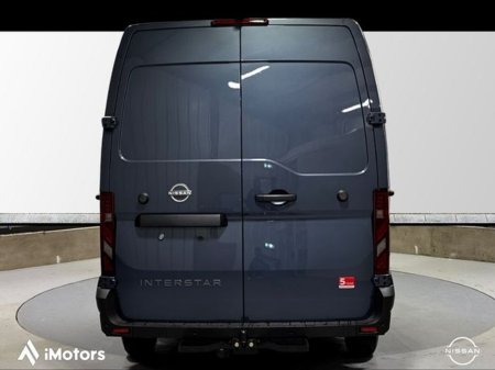 2026 Nissan Interstar SV Premium 170 €36,745