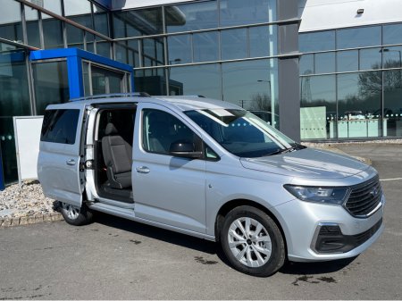2026 Ford Tourneo Connect Titanium Auto, Wheelchair Accessible €43,404