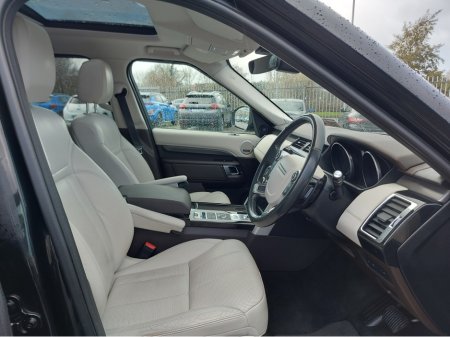 2017 Land Rover Discovery 2.0 SD4 HSE 240PS 7 €29,950 thumbnail