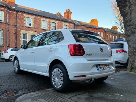 2015 Volkswagen Polo DBA-6RCJZ €11,950 thumbnail