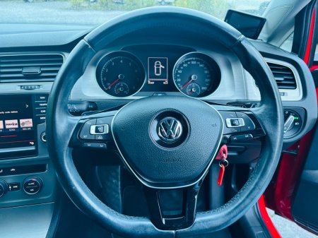 2015 Volkswagen Golf  €12,950 thumbnail