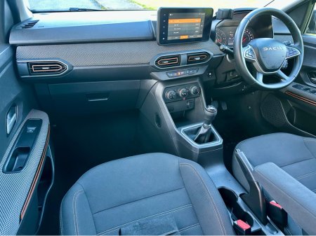2023 Dacia Sandero Stepway 1.0 Petrol High Spec Expression Edition 5dr Petrol Hatchback | AA approved | One owner | Service history | 2 keys | Sold serviced and valeted | Manufacturer warranty. €15,900 thumbnail