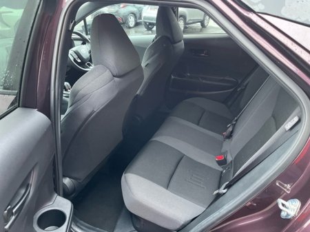 2024 Toyota C-HR Hybrid Sport €36,900 thumbnail