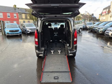 2024 Peugeot Rifter Allure Lowered Floor Wheelchair Access €24,995 thumbnail