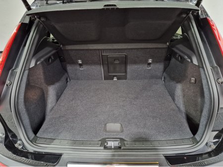 2022 Volvo XC40 T4 PLUS DARK RECHARGE AUTOMATIC **ONE OWNER / APPLE CARPLAY / BLIND SPOT ASSIST / ELECTRIC BOOTLID / HEATED FRONT & REAR SEATS / HEATED STEERING WHEEL / REVERSE CAMERA / WIRELESS PHONE CHARGING** €34,900 thumbnail