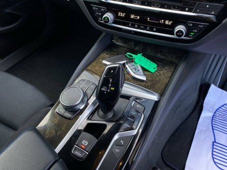 2018 BMW 5 Series 523d M-SPORT 2.0 AUTO // POWERED HALF ALCANTARA M-SPORT SEATS // 360 DEGREE REVERS CAMERA // DIGITAL CLUSTER €26,900 thumbnail