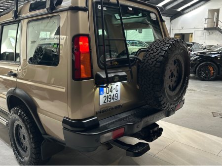 2004 Land Rover Discovery D2 TD5 HSE AUTO 7 SEATER €24,950 thumbnail