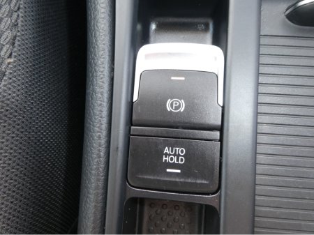 2015 Volkswagen Golf with NCT €13,950 thumbnail