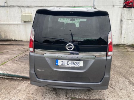 2021 Nissan Serena  €25,900
