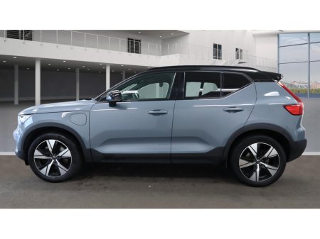 2021 Volvo XC40 (212) R-DESIGN T4 RECHARGE €29,950