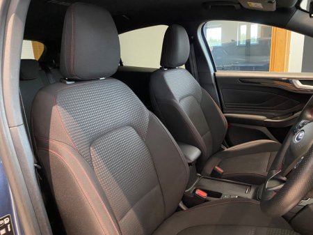 2021 Ford Focus 1.5L EcoBlue 120PS ST-Line €25,950 thumbnail