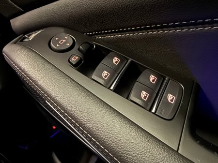 2022 BMW X5 xDrive45e M Sport €52,900 thumbnail