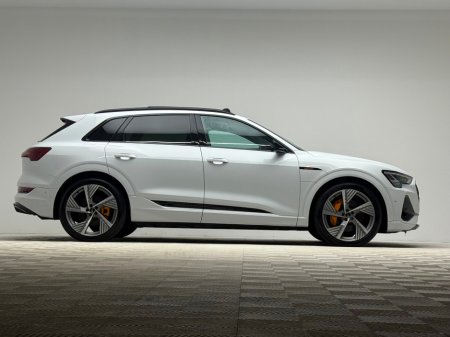 2023 Audi e-tron 55 VORSPRUNG QUATTRO €59,990 thumbnail