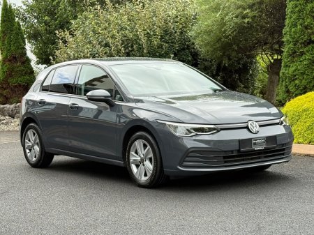 2022 Volkswagen Golf  €15,850