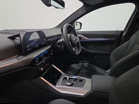 2026 BMW i4 i4 edrive 35 Msport thumbnail