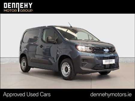 2025 Opel Combo Komfort - €121 P/M - 4 Yrs - 30% Deposit €26,995