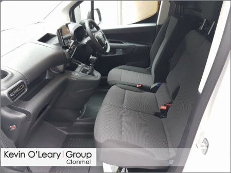 2024 Opel Combo L1H1 NEW MODEL COMBO KOMFORT 1.05D 6 SPEED €17,805