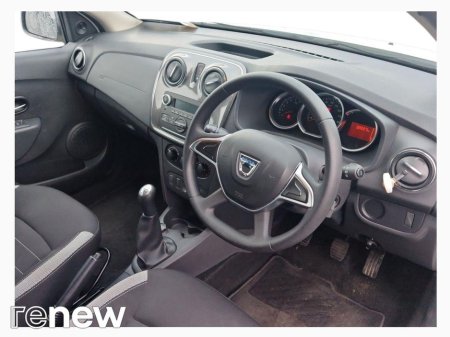 2021 Dacia Sandero Stepway Blue dCi 95 STEPWAY Alternative €13,950 thumbnail