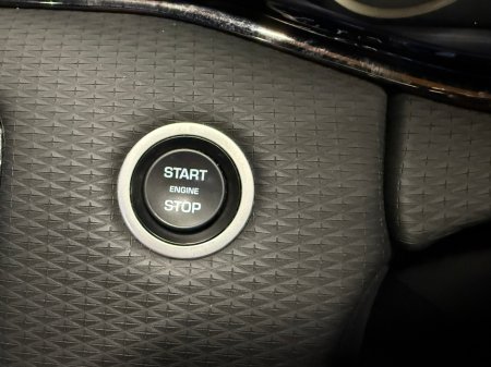 2021 Land Rover Range Rover Evoque 1.5 I3 PHEV 300 PS AWD Auto R-Dynamic S €35,900 thumbnail