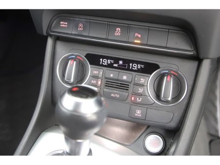 2017 Audi Q3 1.4 TFSI S-TRONIC *PARK SENSORS*REVERSE CAM* thumbnail