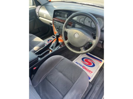 2002 Vauxhall Omega CDX AUTO 16V €2,950