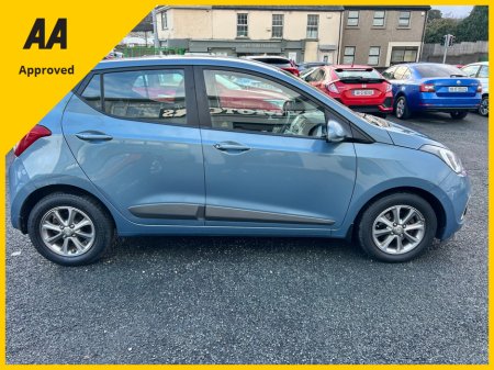 2016 Hyundai i10 2016 HYUNDAI i10 1.0 PETROL DELUXE LOW KMS €8,450 thumbnail