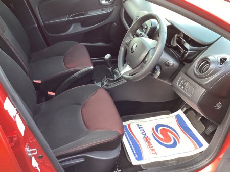 2016 Renault Clio IV Expression 1.2 4DR €8,750 thumbnail