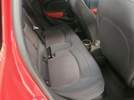 2018 MINI Hatch Cooper D Auto €14,950 thumbnail