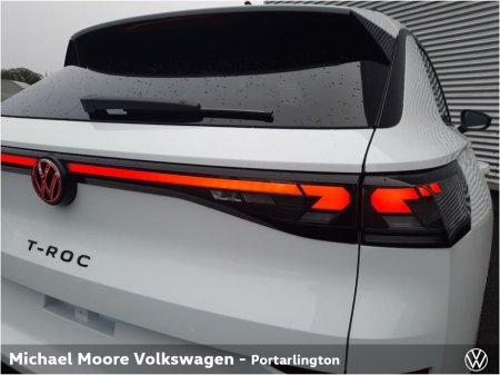 2026 Volkswagen T-Roc NEW R-LINE 1.5eTSI mHEV 150HP AUTO €52,620 thumbnail