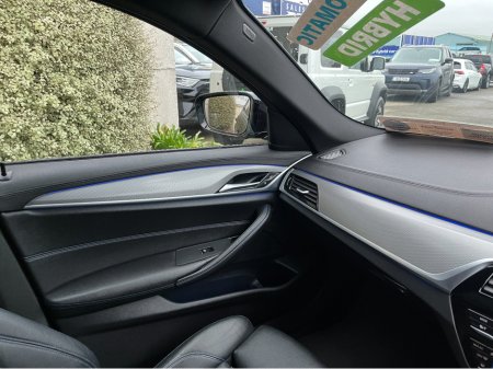 2018 BMW 5 Series 530e M-SPORT PETROL PLUG IN HYBRID 2.0 //HIGH SPEC//REVERSE CAMERA//HEAD UP DISPLAY//LASERLIGHTS// €23,950 thumbnail