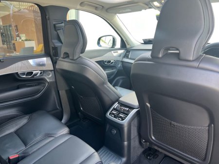 2024 Volvo XC90 RECHARGE T8 ULTIMATE AWD thumbnail