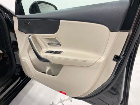 2019 Mercedes-Benz A Class A 200 PROGRESSIVE LINE A/T €26,950 thumbnail