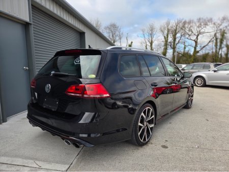 2015 Volkswagen Golf R 2.0 TSI Variant €21,950